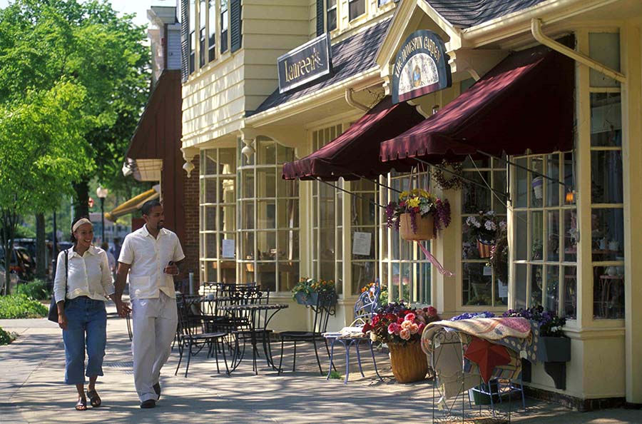 shopping in downtown falmouth ma cape cod